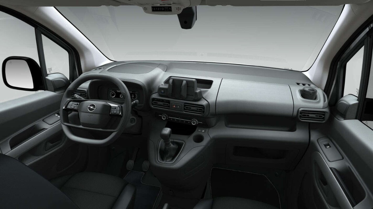 Інтер’єр салону нового Opel Combo Cargo