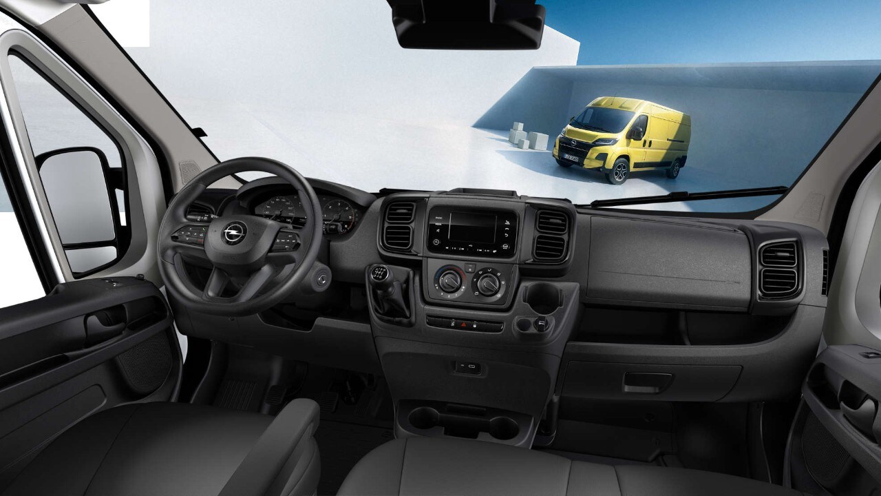 Opel Movano, кабіна